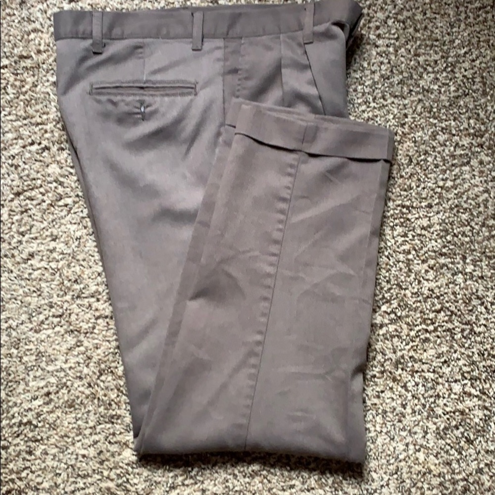 Men’s Dockers 32/30 Dress Slacks
